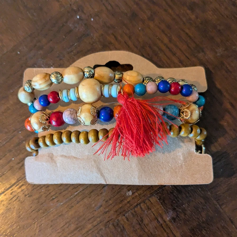 New Colorful Beaded Bracelet Set with Tree Charm And Tassell Earrings